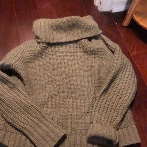 Banana Republic army green turtleneck sweater